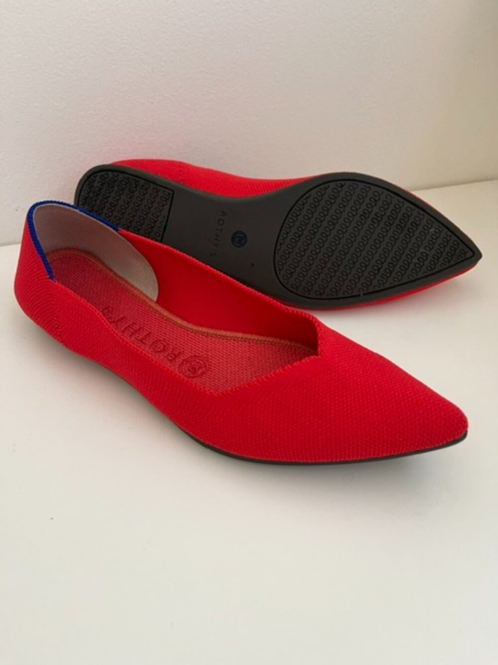 Rothy's The Point Ballet Flats in Bright Red | Size 7.5